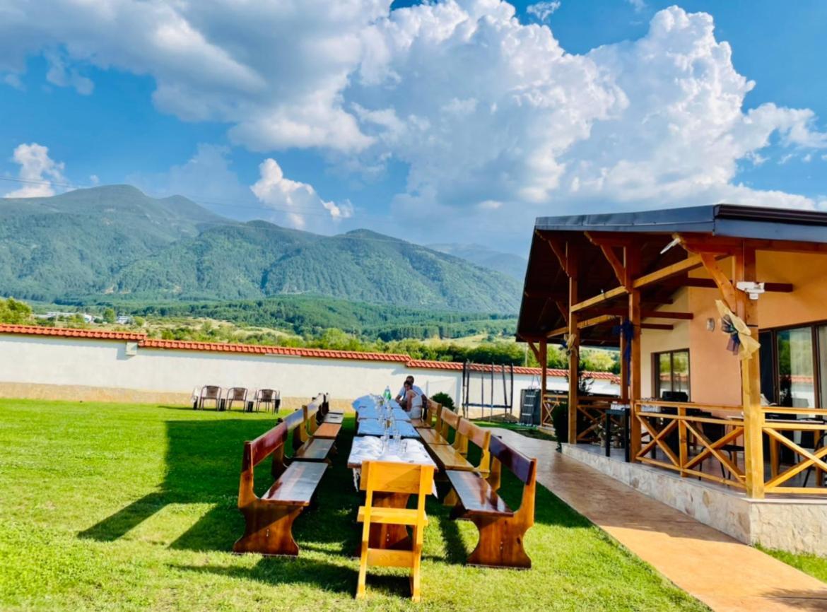 Къщи За Гости “Планински Рай” Mountain Paradise Resilovo エクステリア 写真